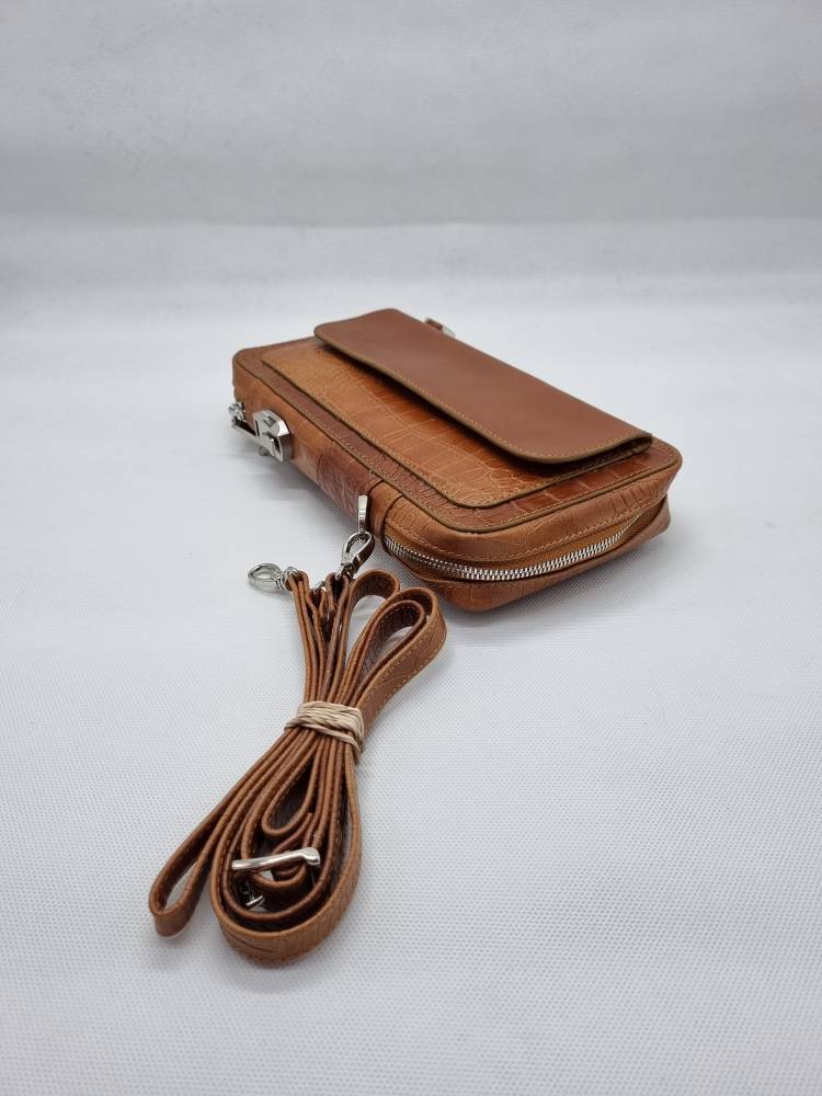 کیف دستی و دوشی رمز دار چرم طبیعی مدل کاوه (1002)